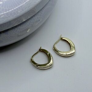 Gold Filled 'V' Hoop Earrings NWT